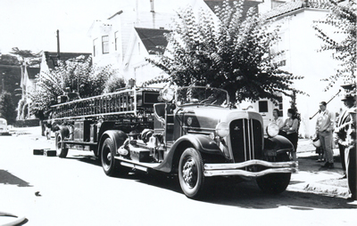 1939aherns-fox_city_service_t10